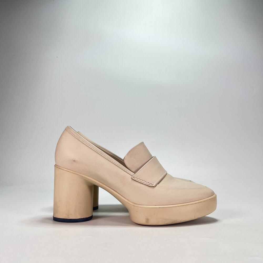ECCO Shape Sculpted Motion 55 Beige Platform Heels Loafer Pumps Women's Size 6.5